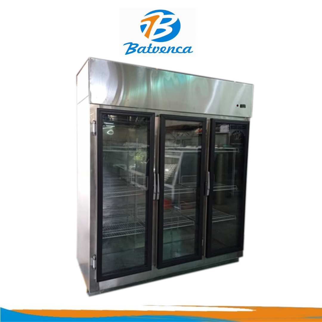 Enfriador Vertical 3 Puertas “Tipo Reach-in” VF VC300